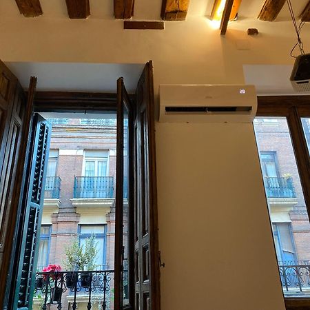 Hortaleza 4, Preciso Estudio En Chueca Junto A La Gran Via De Madrid Exterior foto