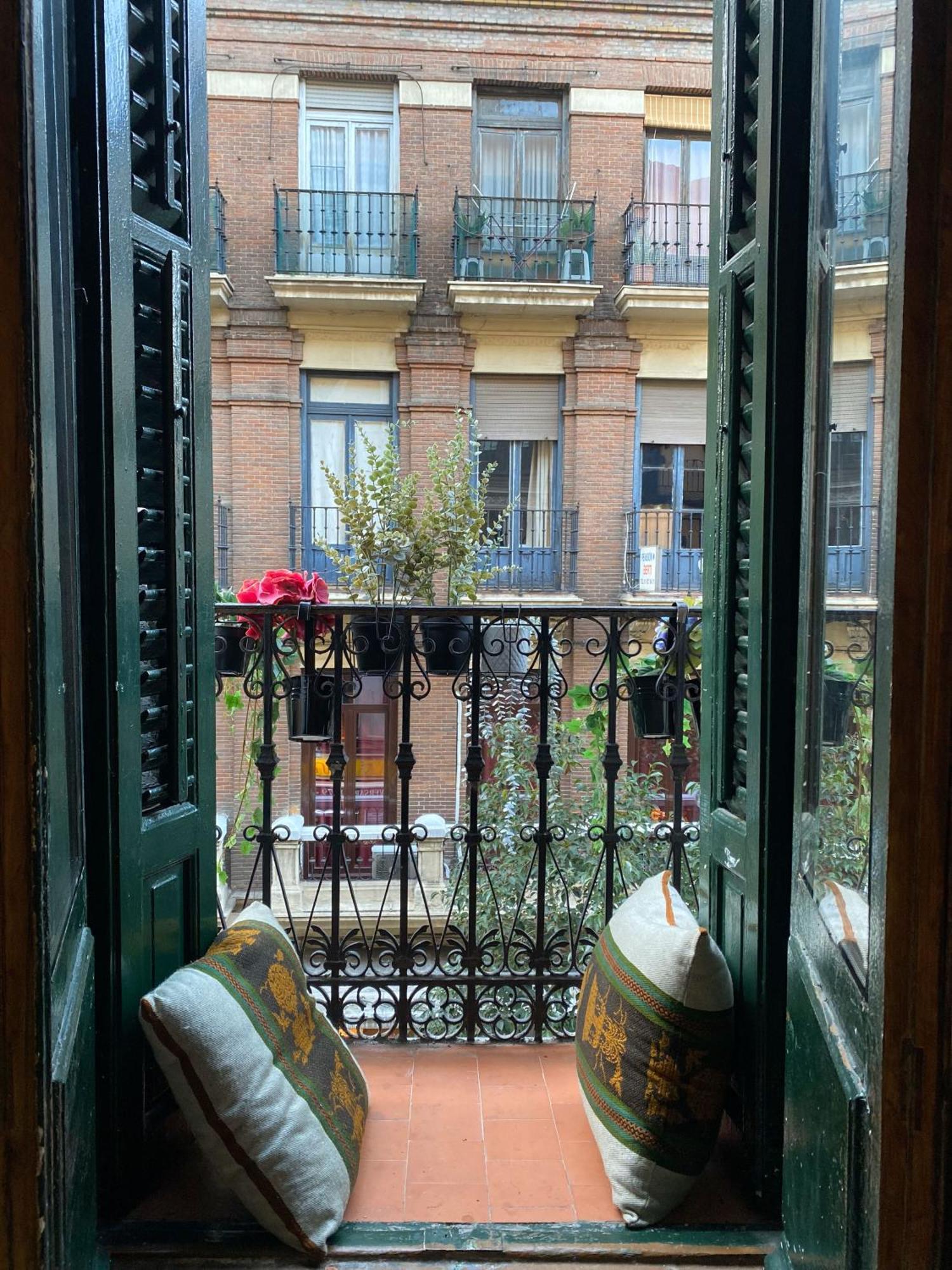 Hortaleza 4, Preciso Estudio En Chueca Junto A La Gran Via De Madrid Exterior foto